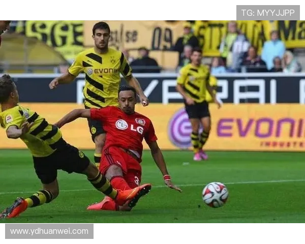 多特蒙德体系漏洞显现,一场失利暴露防守稳定性问题 多特蒙德体系漏洞显现,一场失利暴露防守稳定性问题