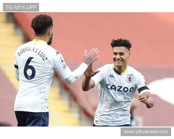 沃特金斯与伊萨克：技术风格对比及进攻效率差异分析